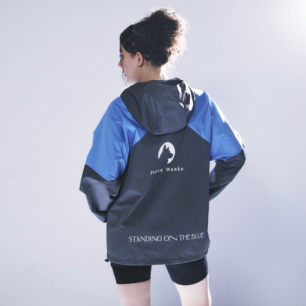 ピースワンコ・ジャパンのスタッフへ、ペットブランド「STANDING ON THE BLUE」がユニフォームを寄贈 3 sotb1746