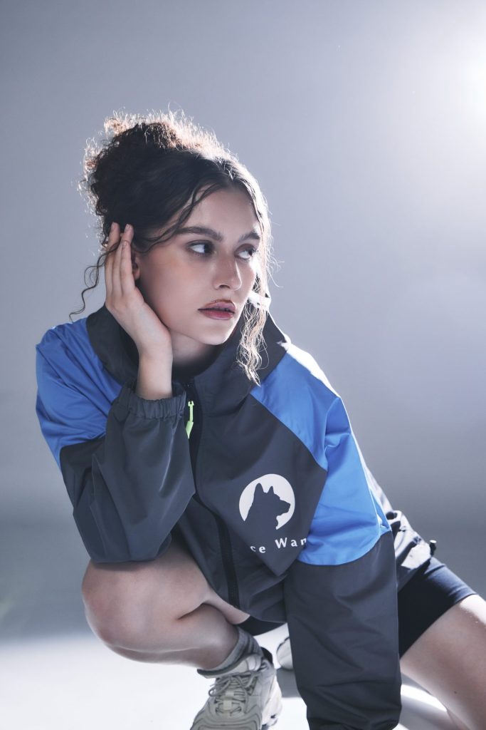 ピースワンコ・ジャパンのスタッフへ、ペットブランド「STANDING ON THE BLUE」がユニフォームを寄贈 1 sotb1795